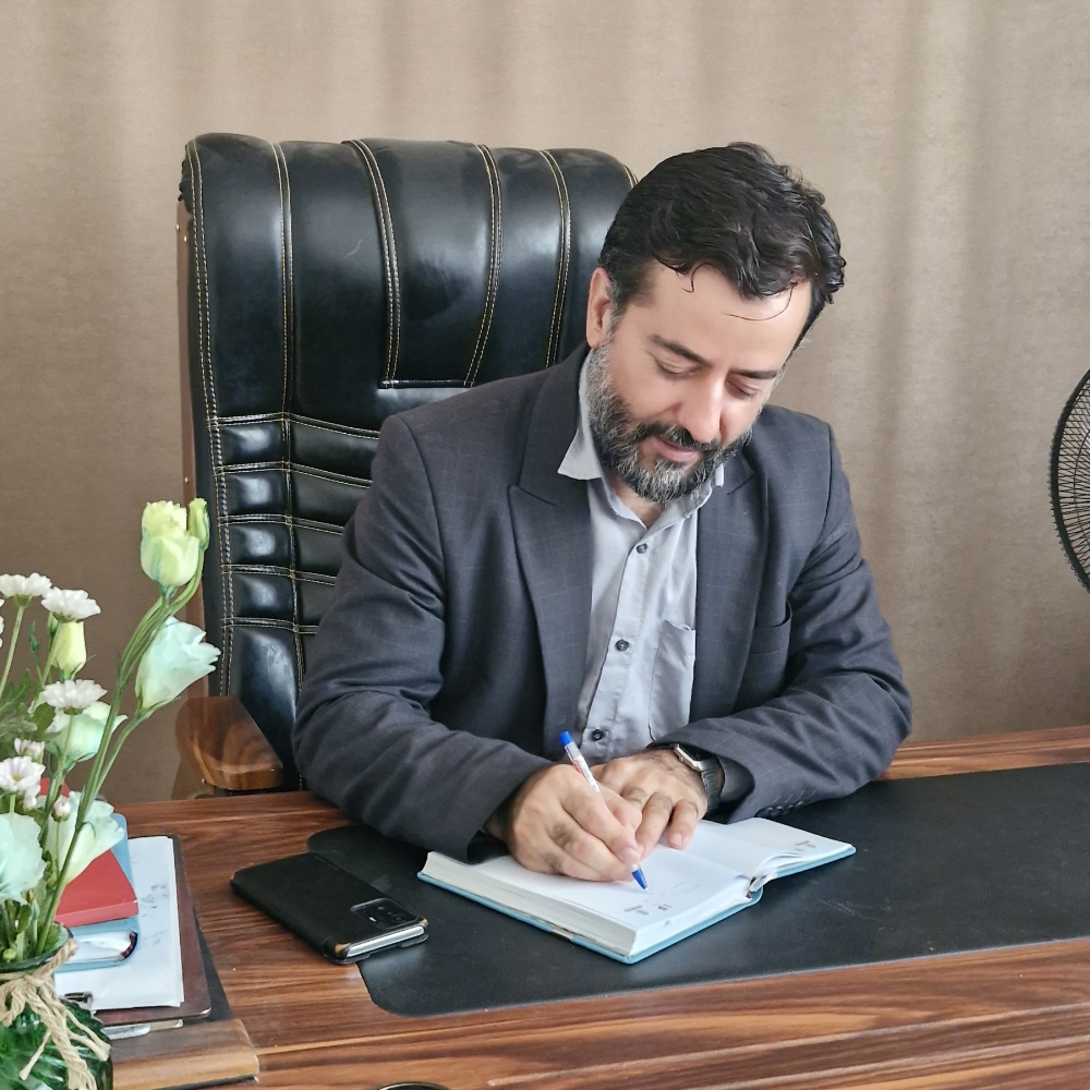 دکتر علی زهیری